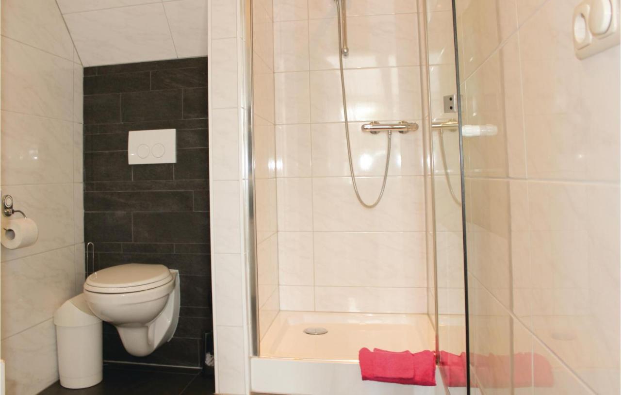 Cozy Apartment In Molkwerum With Wifi Exteriör bild